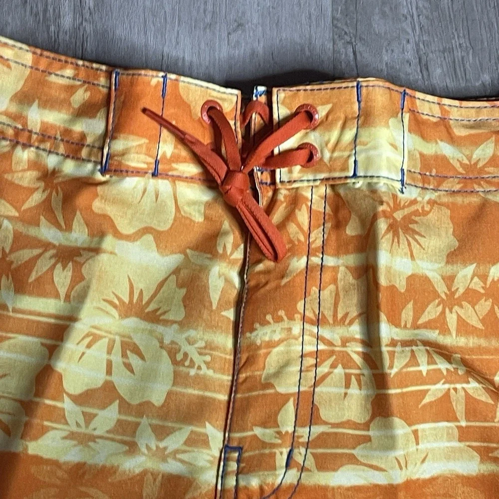 Speedo Swim trunks Size Large 4-Way Comfort Stretch UPF 50+‎ Z-360